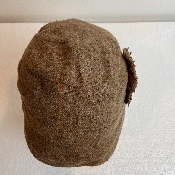 Black Rivet Newsboy Cap with Crochet Flower - Picture 4 of 5